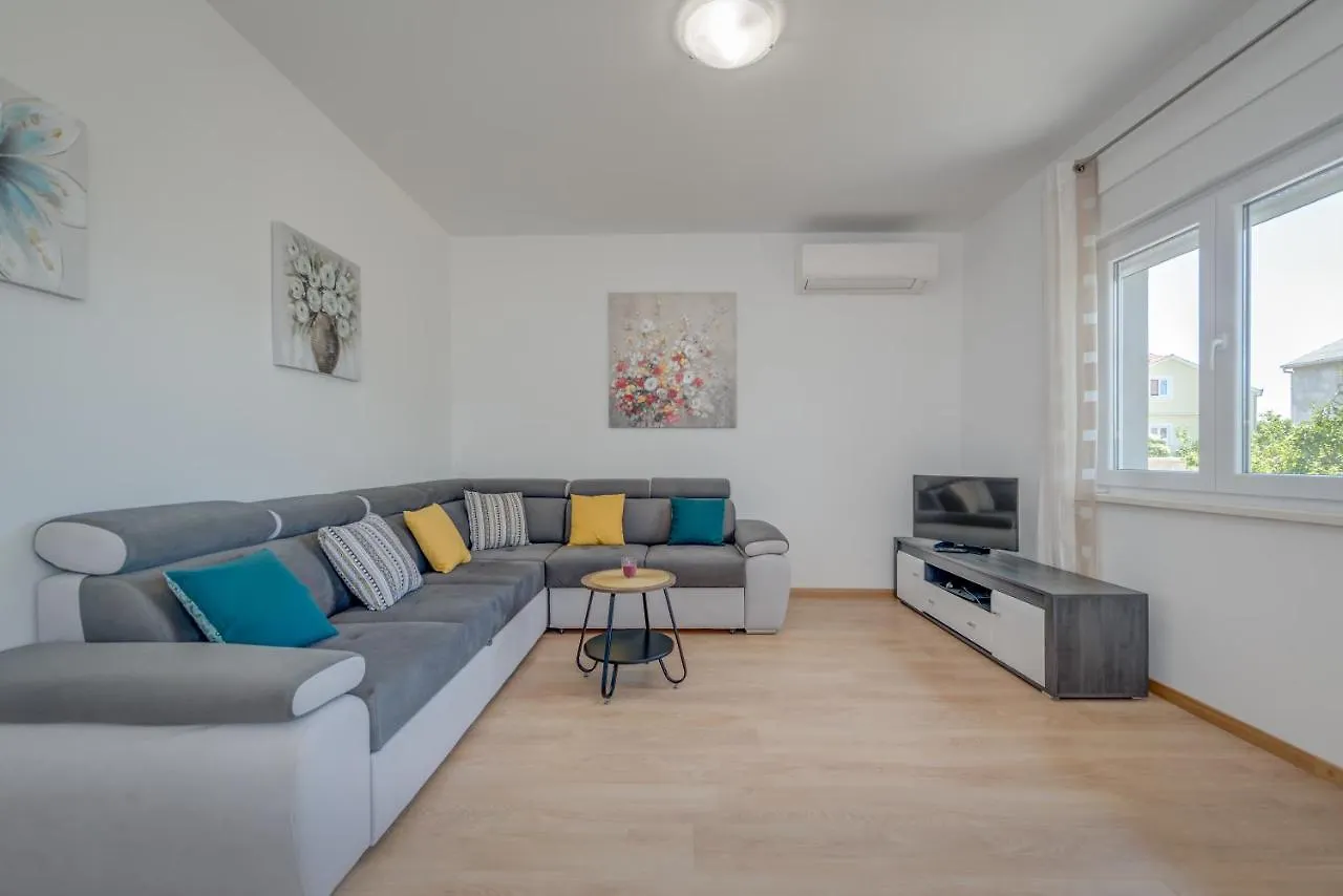 Holiday home Vacation Home Zdravka Kastela
