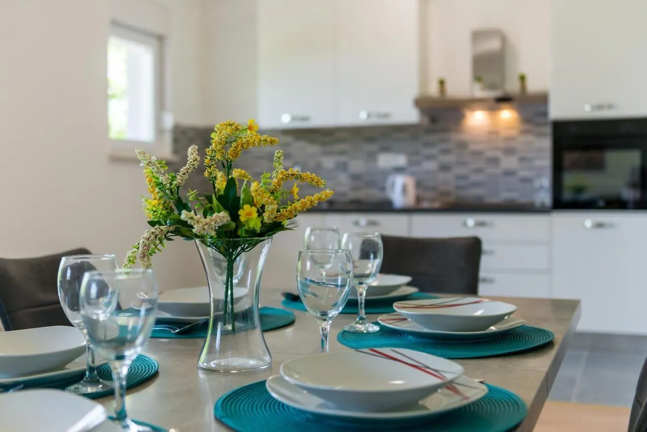 Vacation Home Zdravka Kastela